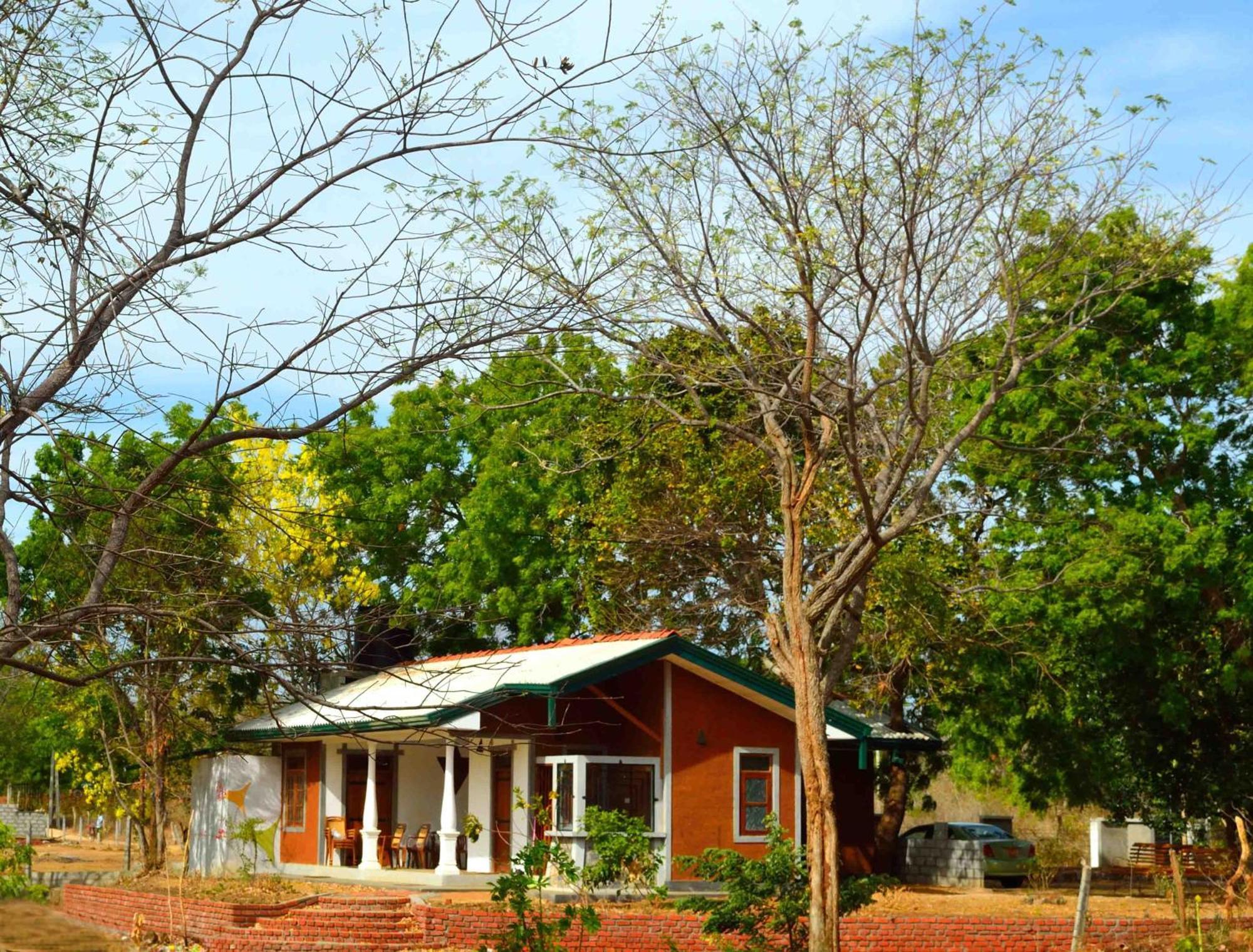 Pelican View Cottages Катарагама Екстер'єр фото